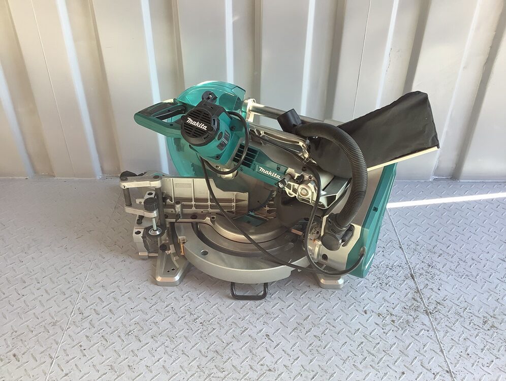 Makita 305mm/12" Slide Compound Mitre Saw LS1219 Makita 305mm/12" Slide Compound Mitre Saw LS1219 - Image 3